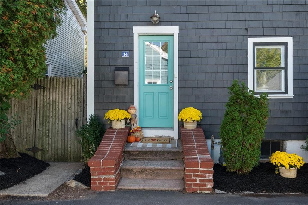 Single Family Residence at 14 Murphy Avenue, Bristol, photo 7 of 42