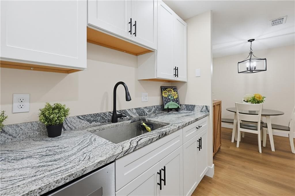 Condominium at 811 Franklin Crossing Road UNIT 811, Franklin, photo 13 of 42