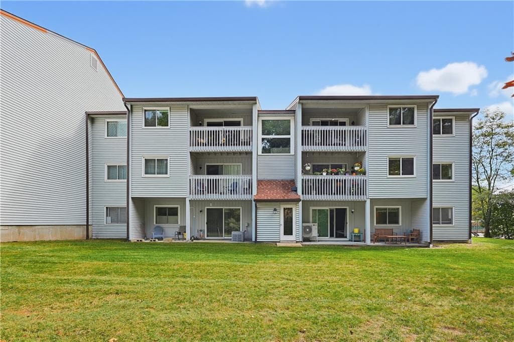 Condominium at 811 Franklin Crossing Road UNIT 811, Franklin, photo 34 of 42