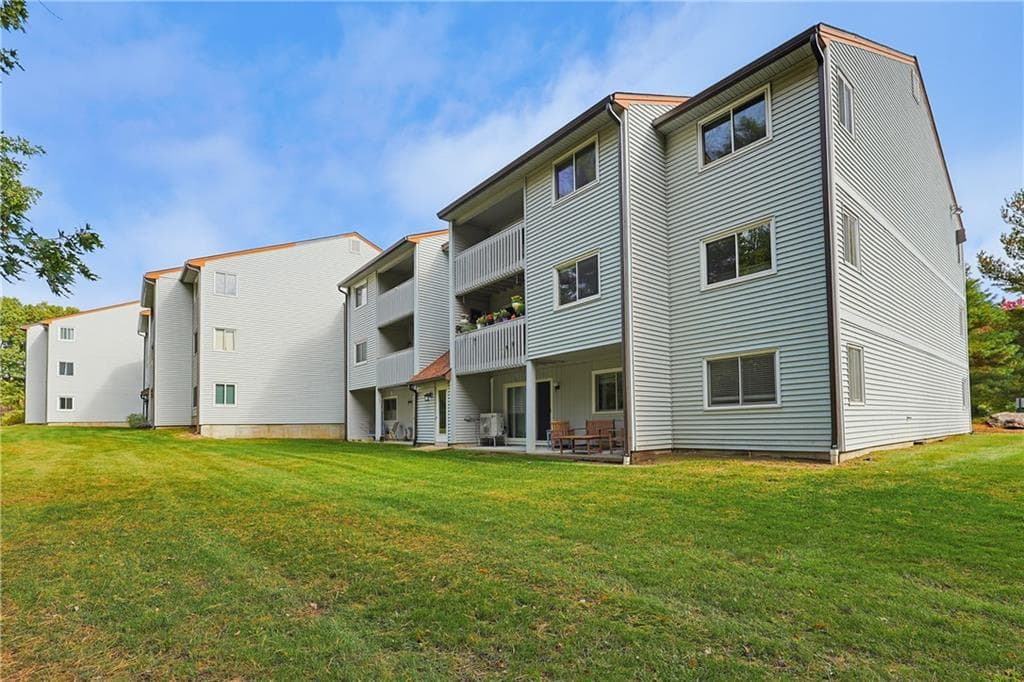 Condominium at 811 Franklin Crossing Road UNIT 811, Franklin, photo 33 of 42