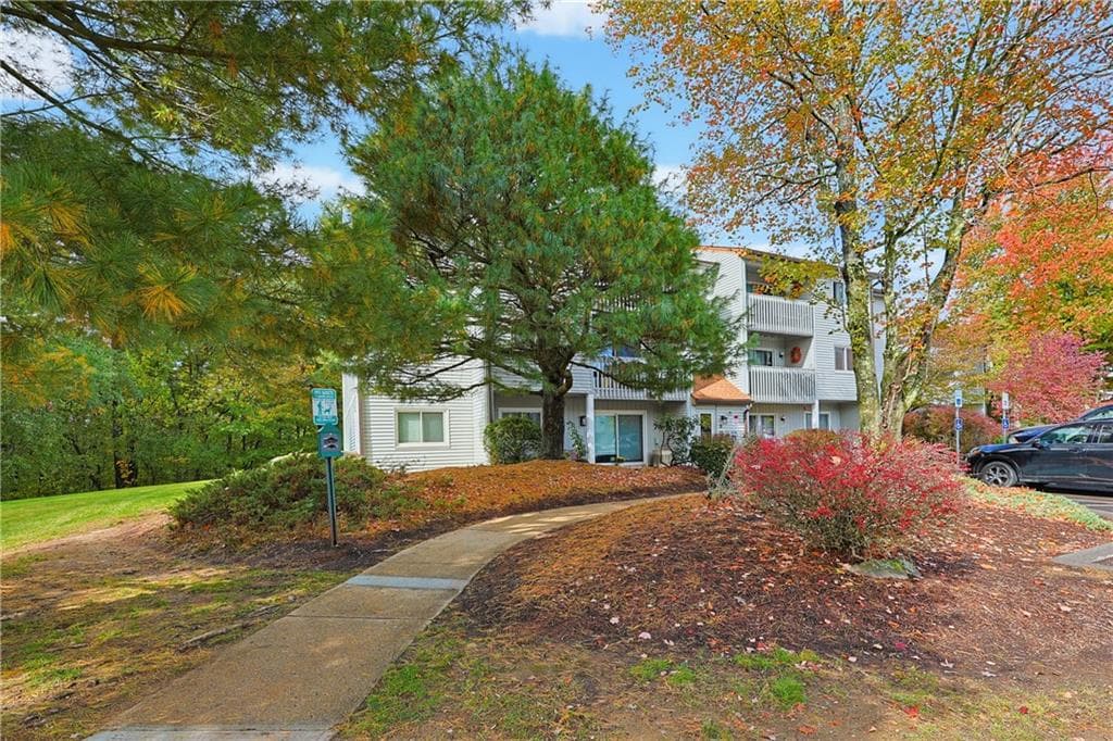 Condominium at 811 Franklin Crossing Road UNIT 811, Franklin, photo 37 of 42