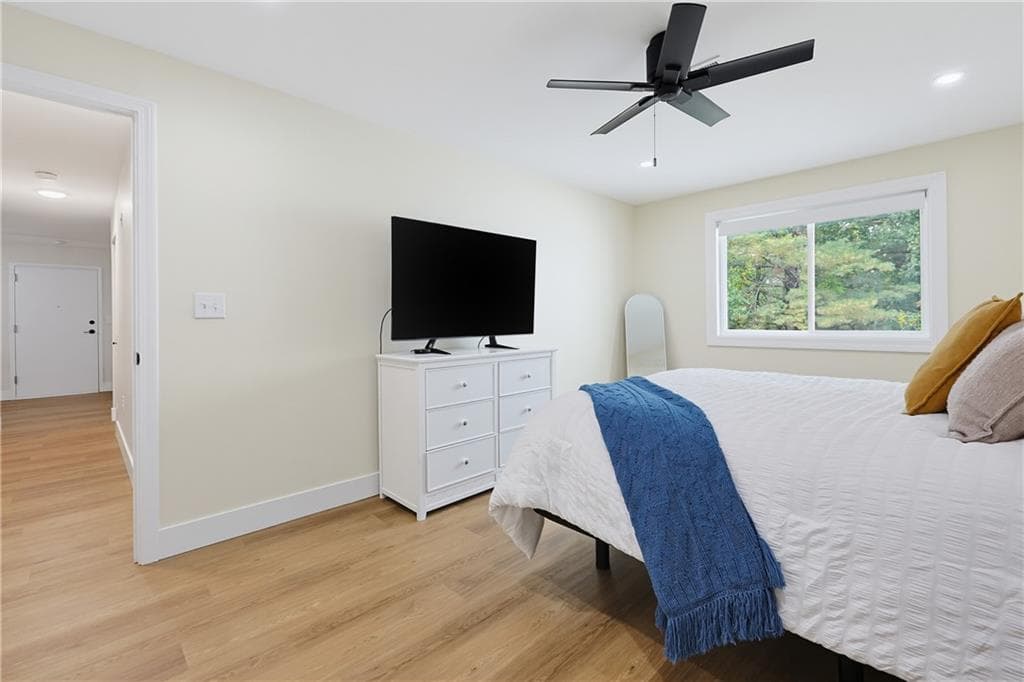Condominium at 811 Franklin Crossing Road UNIT 811, Franklin, photo 19 of 42