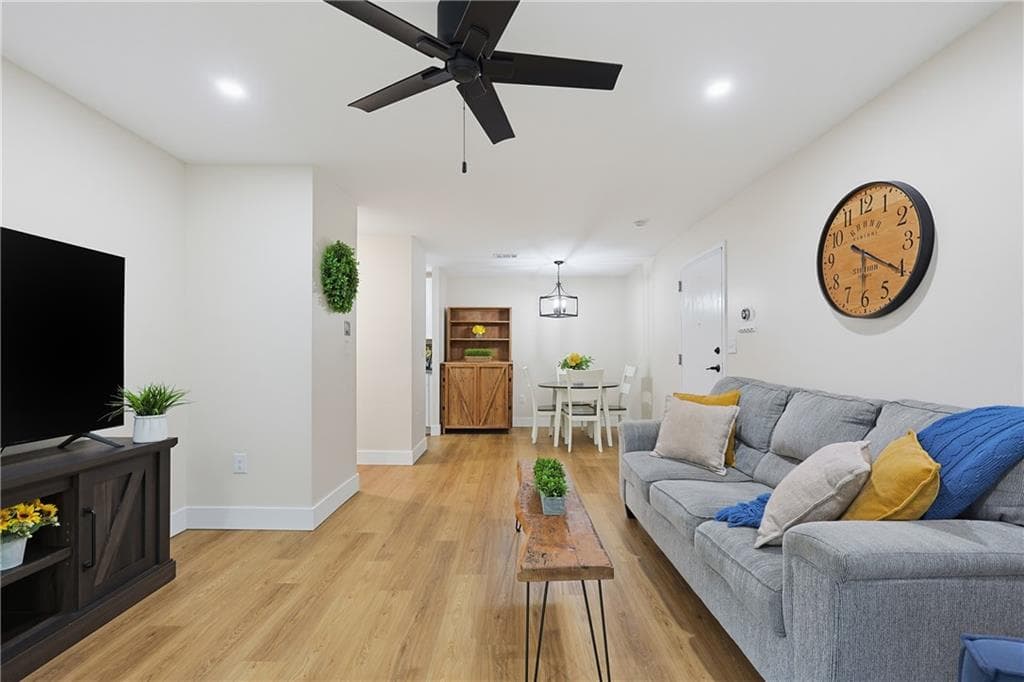 Condominium at 811 Franklin Crossing Road UNIT 811, Franklin, photo 4 of 42