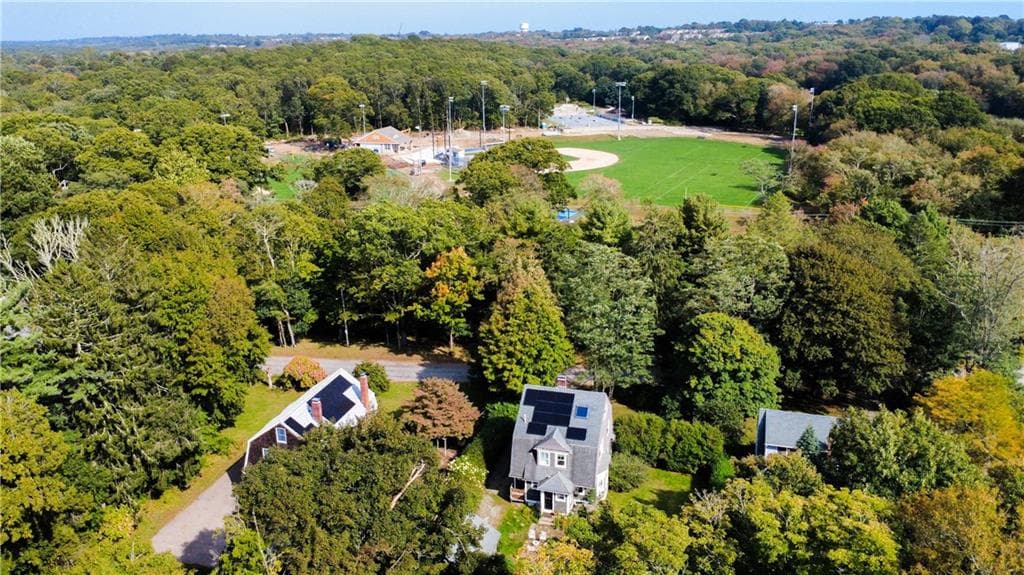 Single Family Residence at 16 Indian Run Road, South Kingstown, photo 32 of 34