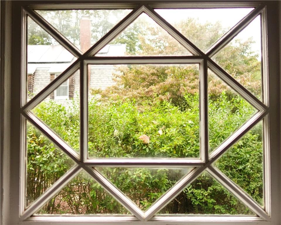 Single Family Residence at 16 Indian Run Road, South Kingstown, photo 18 of 34