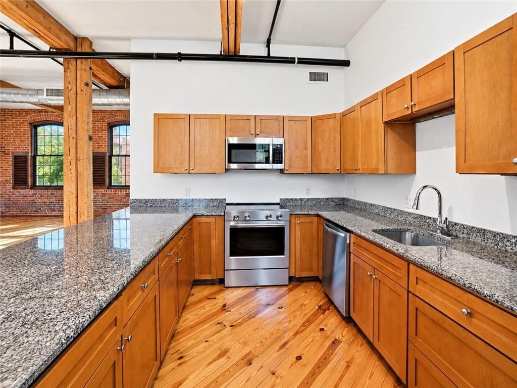 Condominium at 407 Pine Street UNIT 105, Providence, photo 12 of 29