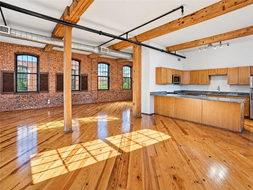 Condominium at 407 Pine Street UNIT 105, Providence, photo 7 of 29
