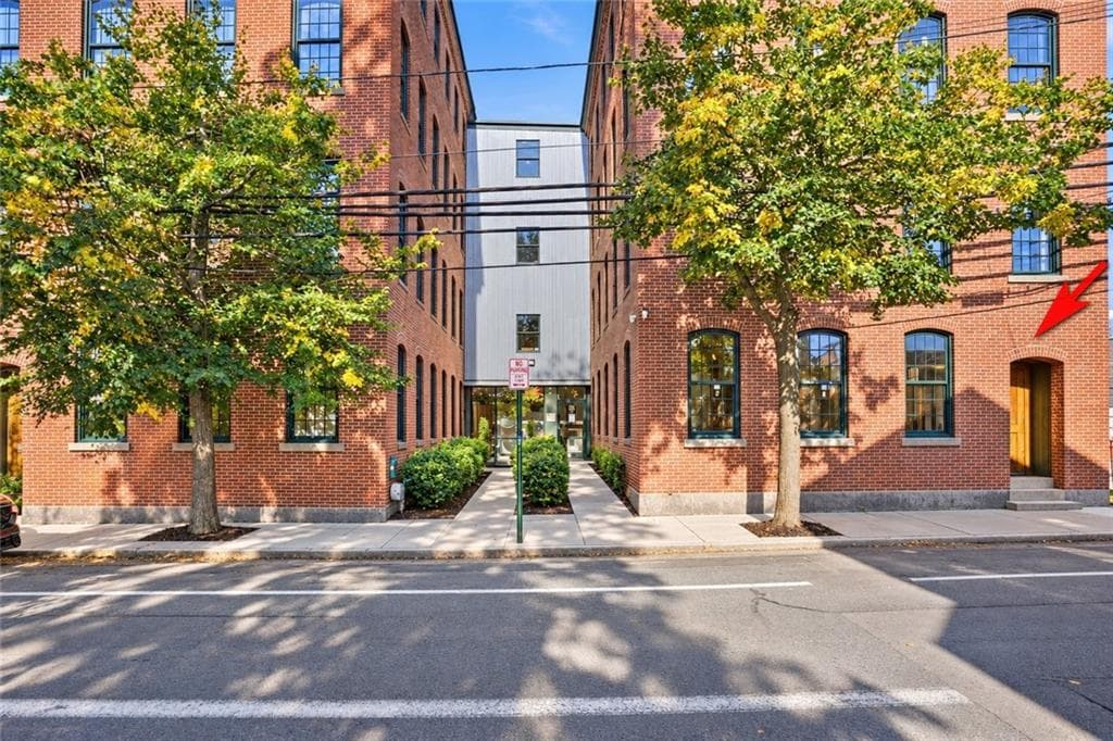 Condominium at 407 Pine Street UNIT 105, Providence, photo 4 of 29