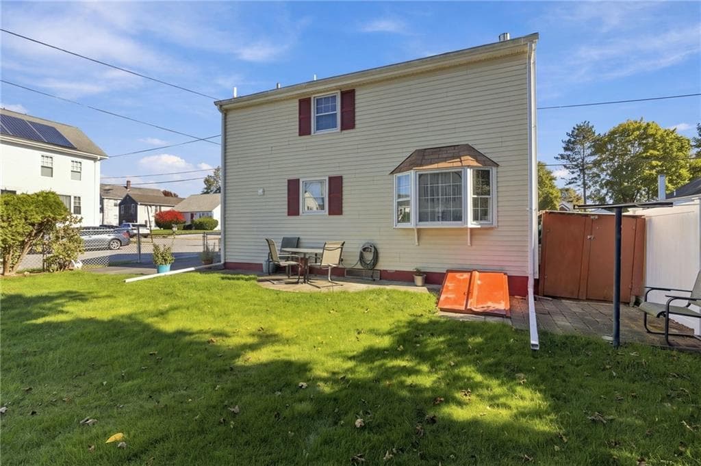 Single Family Residence at 23 Kinsman Street, Cumberland, photo 5 of 27