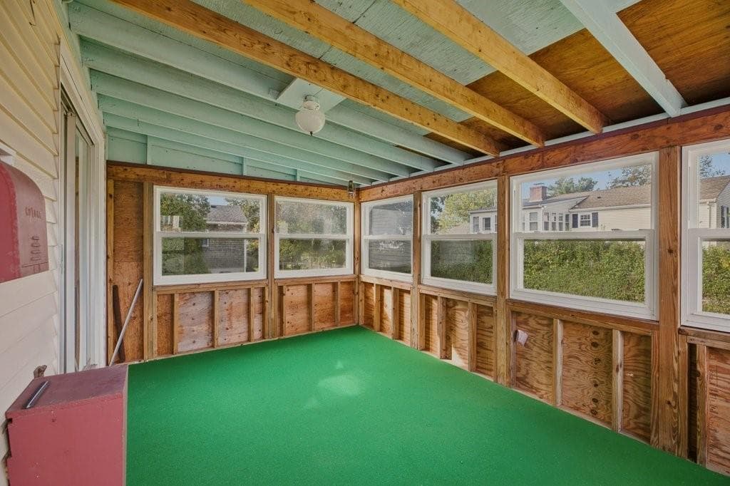 Single Family Residence at 15 Squantum Drive, Middletown, photo 17 of 48