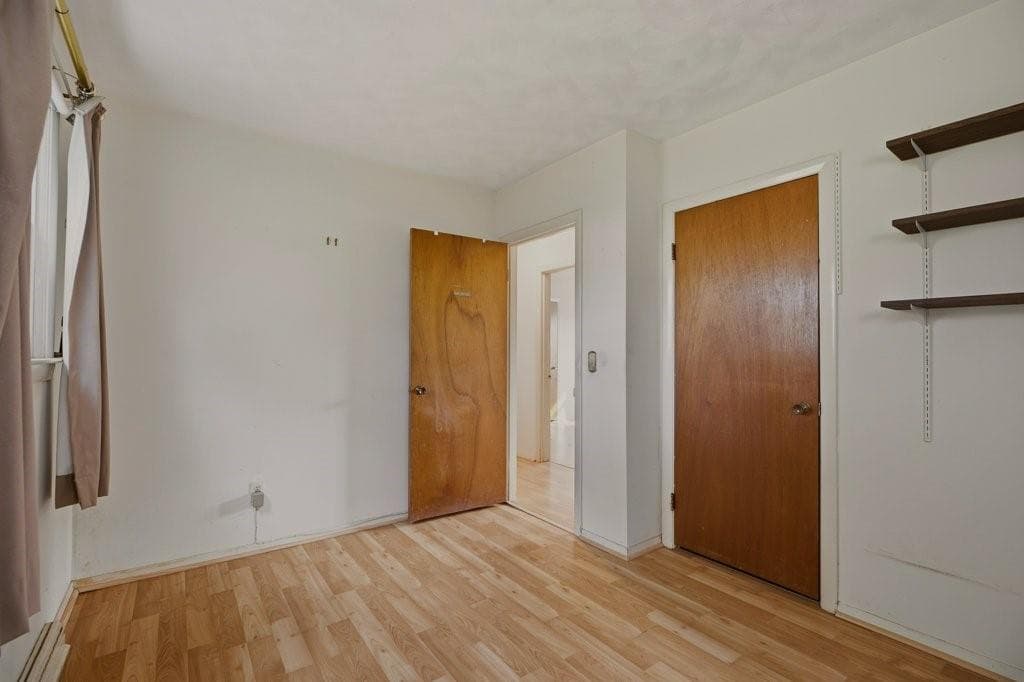 Single Family Residence at 15 Squantum Drive, Middletown, photo 26 of 48