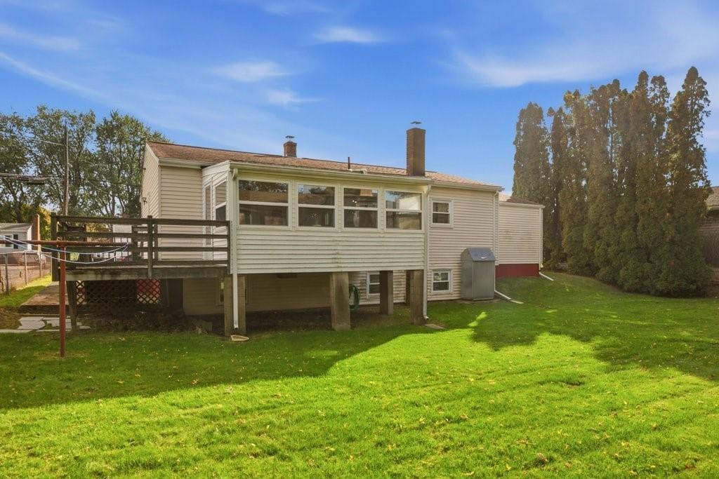 Single Family Residence at 15 Squantum Drive, Middletown, photo 44 of 48