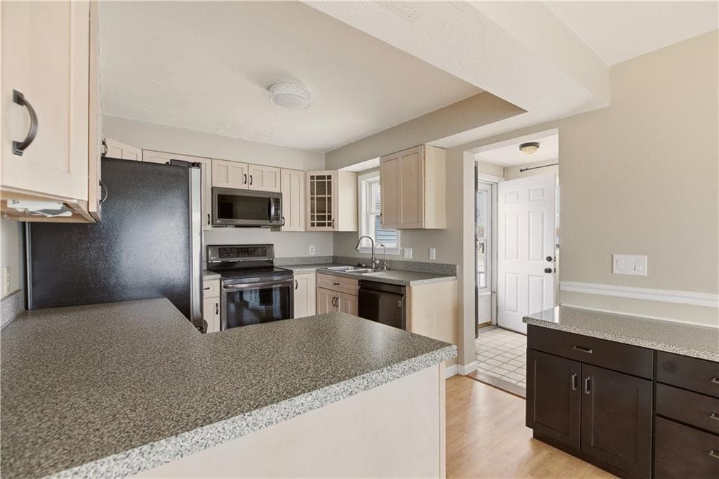 Single Family Residence at 507 County Road, Barrington, photo 22 of 38