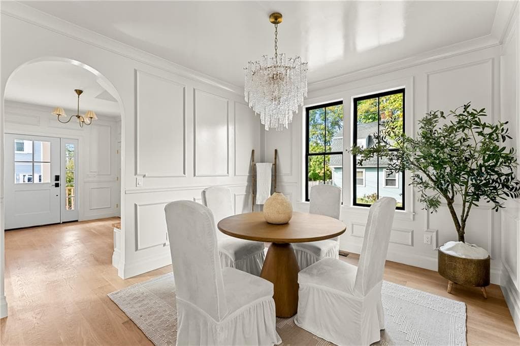 Single Family Residence at 113 Second Street, Newport, photo 6 of 34