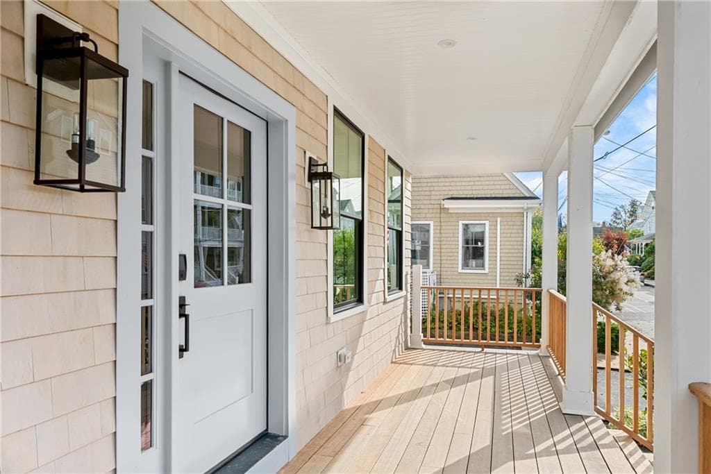 Single Family Residence at 113 Second Street, Newport, photo 3 of 34
