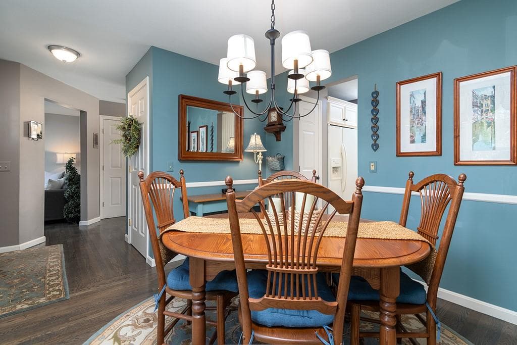 Single Family Residence at 39 Deer Ridge Way, South Kingstown, photo 19 of 37