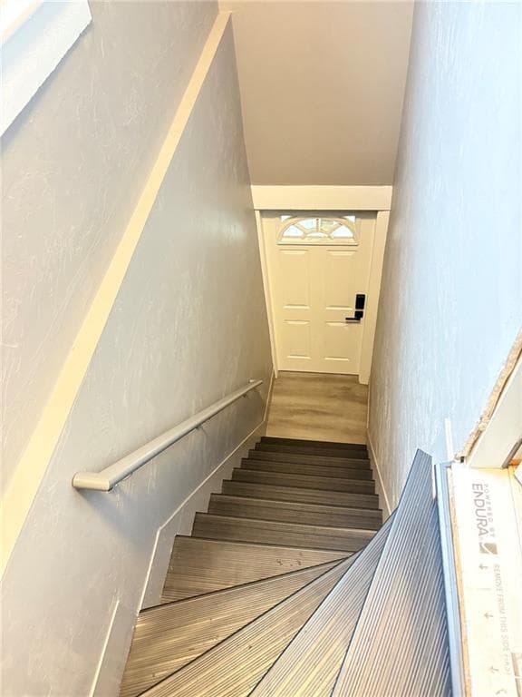 Multi Family at 40 Paradis Avenue, Woonsocket, photo 25 of 40