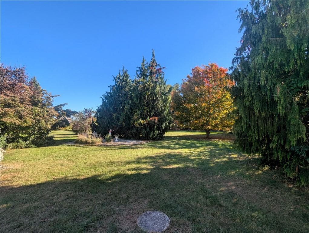 Single Family Residence at 86 Ives Road, Warwick, photo 23 of 29