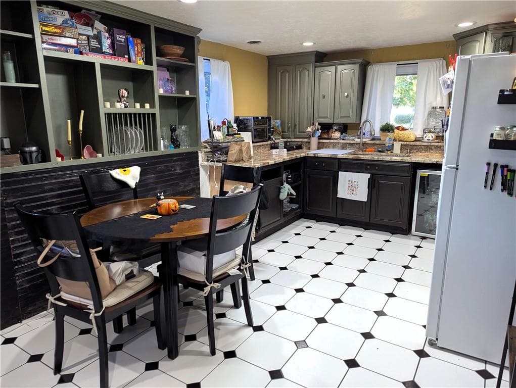 Single Family Residence at 86 Ives Road, Warwick, photo 17 of 29