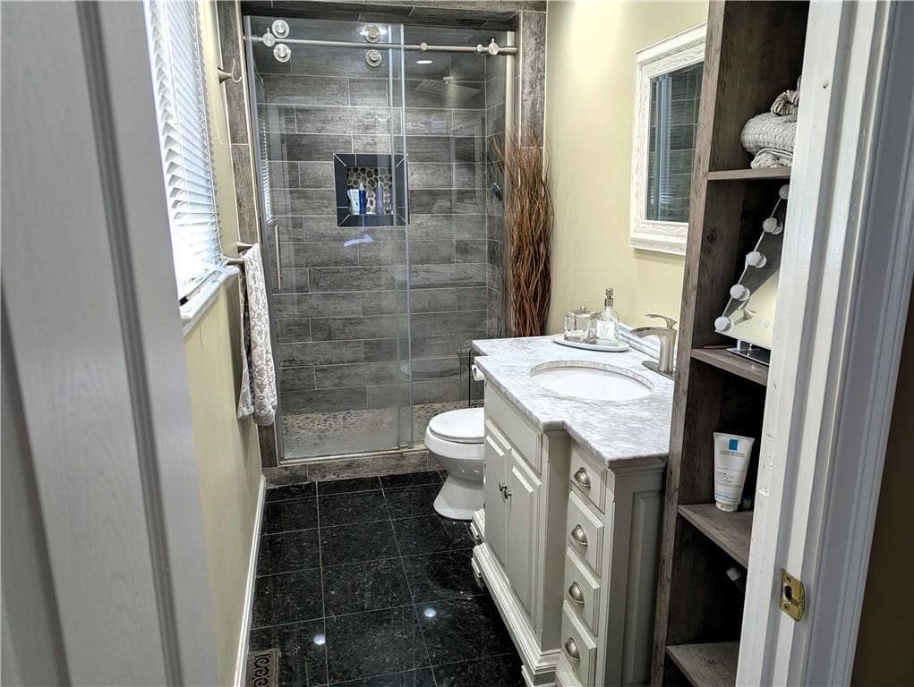 Single Family Residence at 86 Ives Road, Warwick, photo 14 of 29