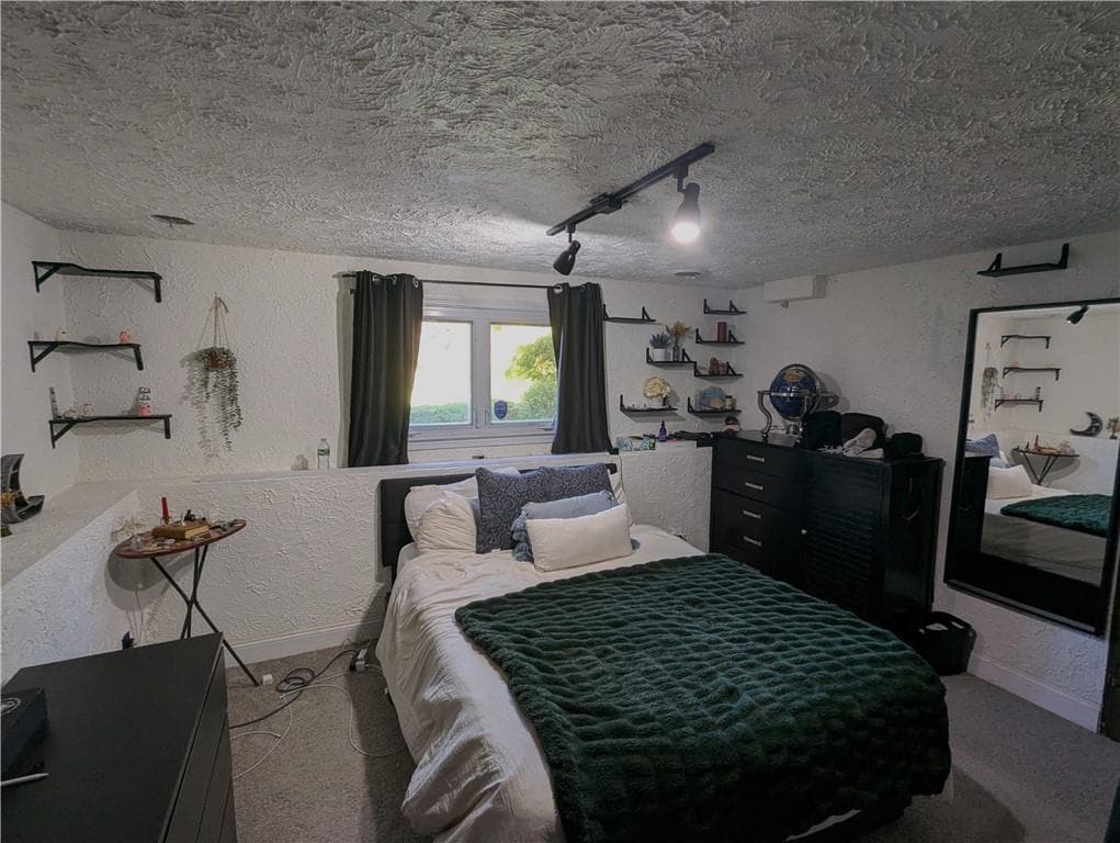 Single Family Residence at 86 Ives Road, Warwick, photo 21 of 29