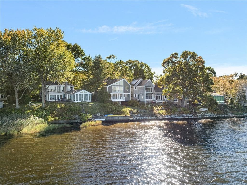 Single Family Residence at 65 Lamson Road, Barrington, photo 2 of 38