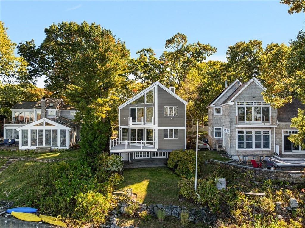 Single Family Residence at 65 Lamson Road, Barrington, photo 5 of 38