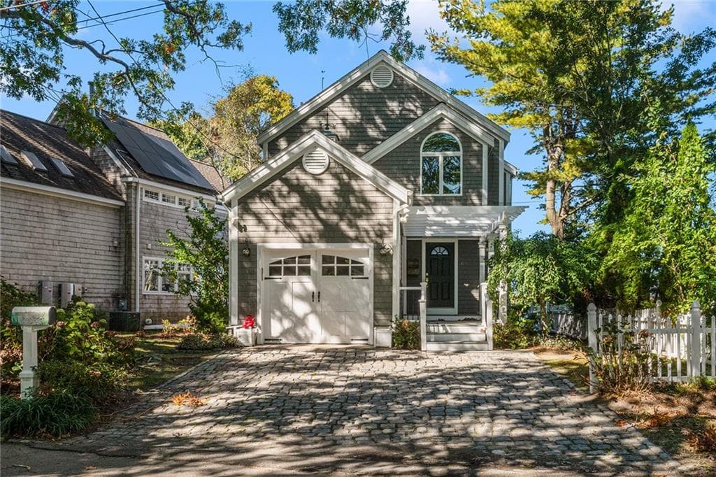 Single Family Residence at 65 Lamson Road, Barrington, photo 4 of 38