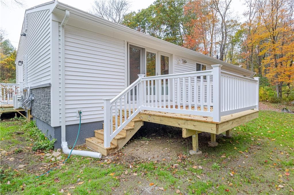 Single Family Residence at 3 Wetherbee Road, Foster, photo 5 of 22
