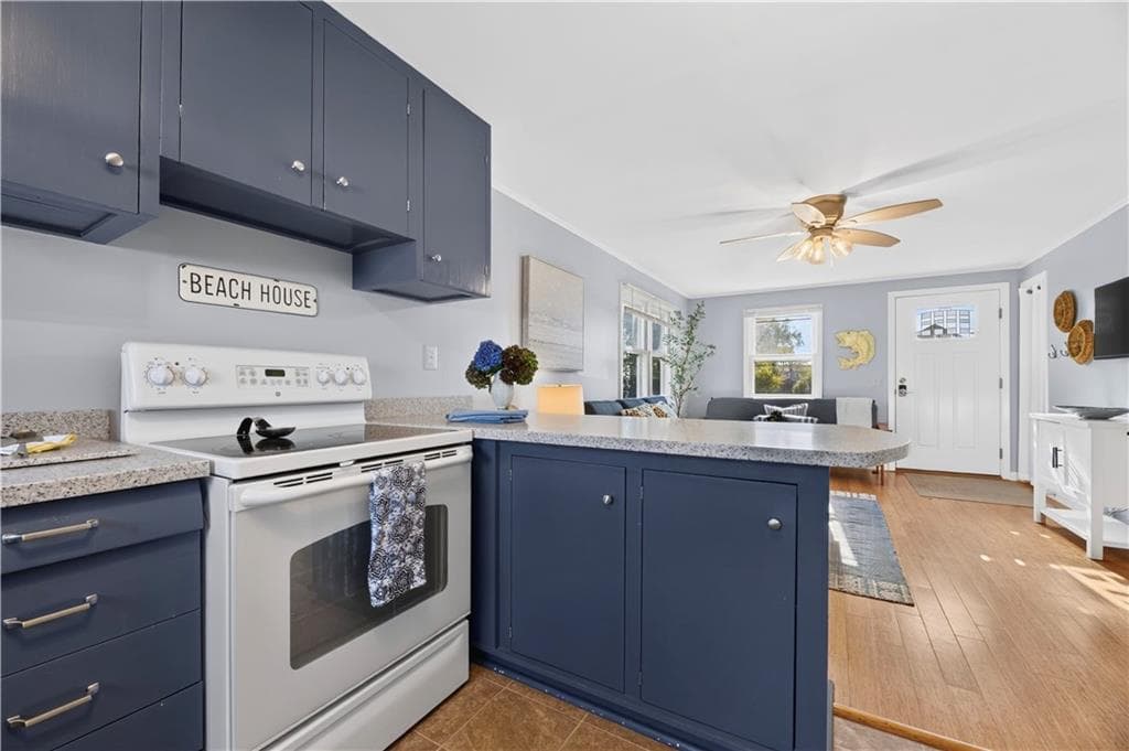 Single Family Residence at 24 Teal Pond Road, Narragansett, photo 17 of 45
