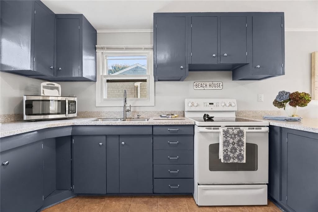 Single Family Residence at 24 Teal Pond Road, Narragansett, photo 16 of 45