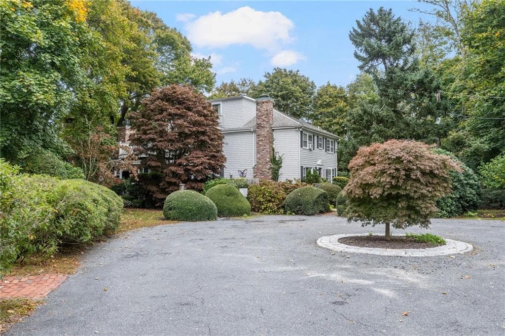 Condominium at 46 Chastellux Avenue UNIT C3, Newport, photo 6 of 45