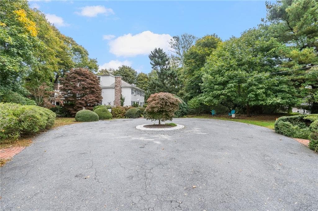 Condominium at 46 Chastellux Avenue UNIT C3, Newport, photo 5 of 45