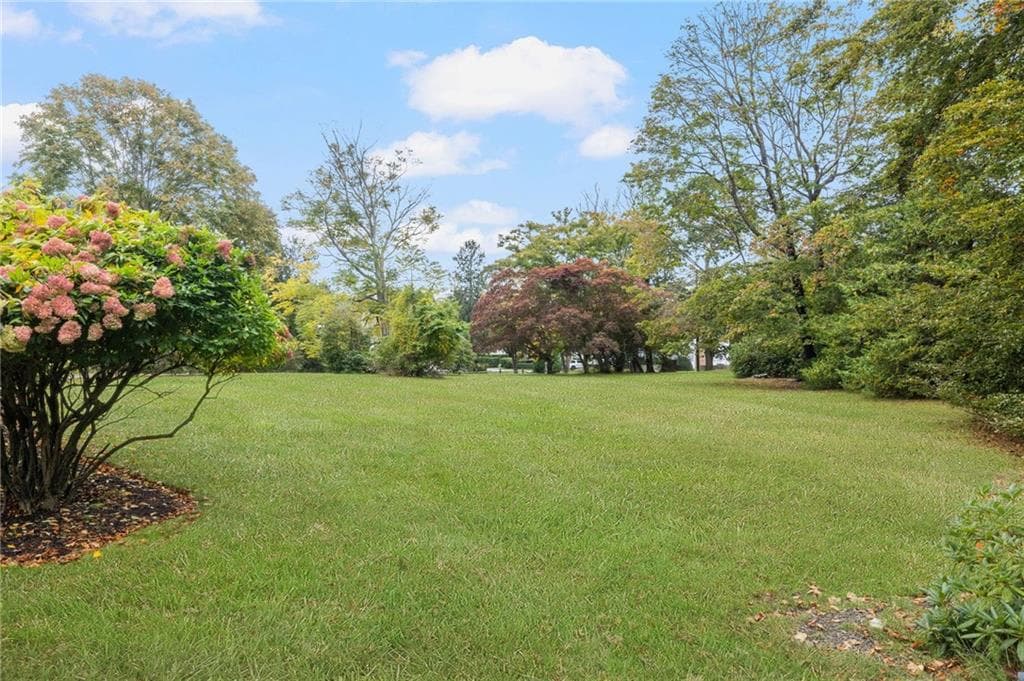 Condominium at 46 Chastellux Avenue UNIT C3, Newport, photo 31 of 45