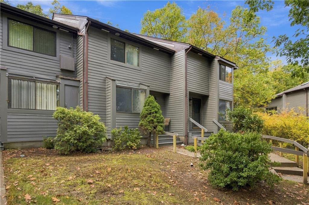 Condominium at 5 Wake Robin Road UNIT 2202, Lincoln, photo 2 of 26
