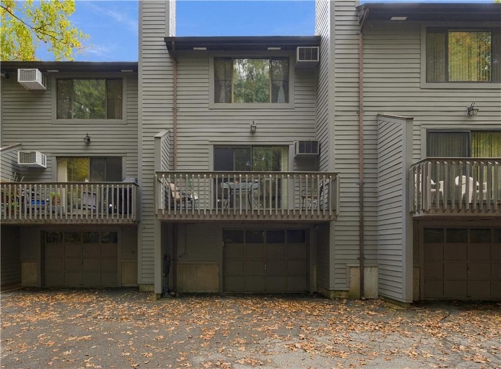 Condominium at 5 Wake Robin Road UNIT 2202, Lincoln, photo 24 of 26