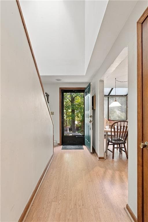 Condominium at 5 Wake Robin Road UNIT 2202, Lincoln, photo 4 of 26