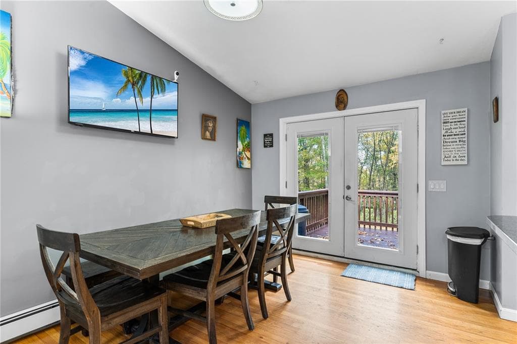 Single Family Residence at 151 Quaker Lane, Scituate, photo 6 of 40