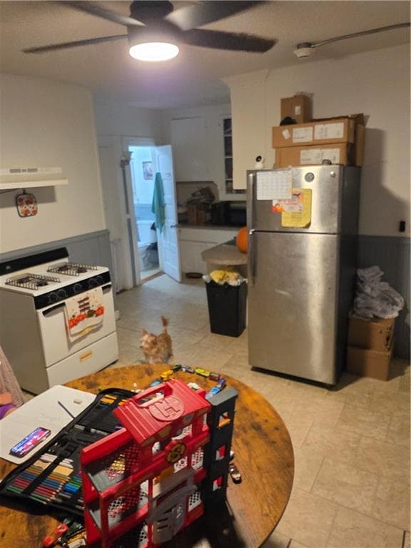 Multi Family at 995 Atwells Avenue, Providence, photo 13 of 16