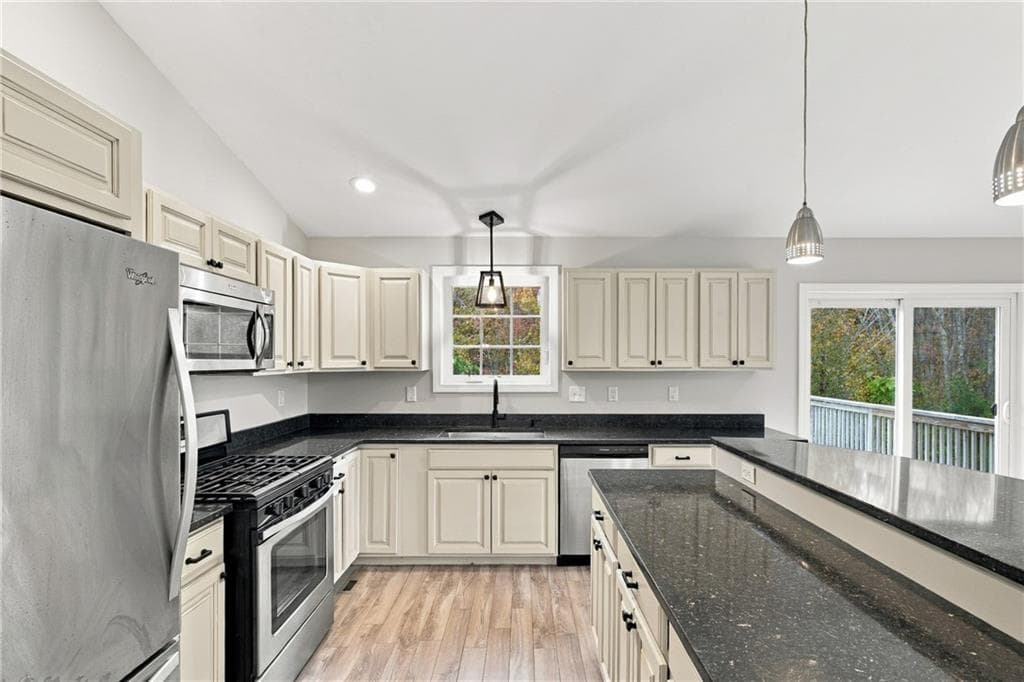 Single Family Residence at 32 Arcadia Road, Swansea, photo 9 of 44