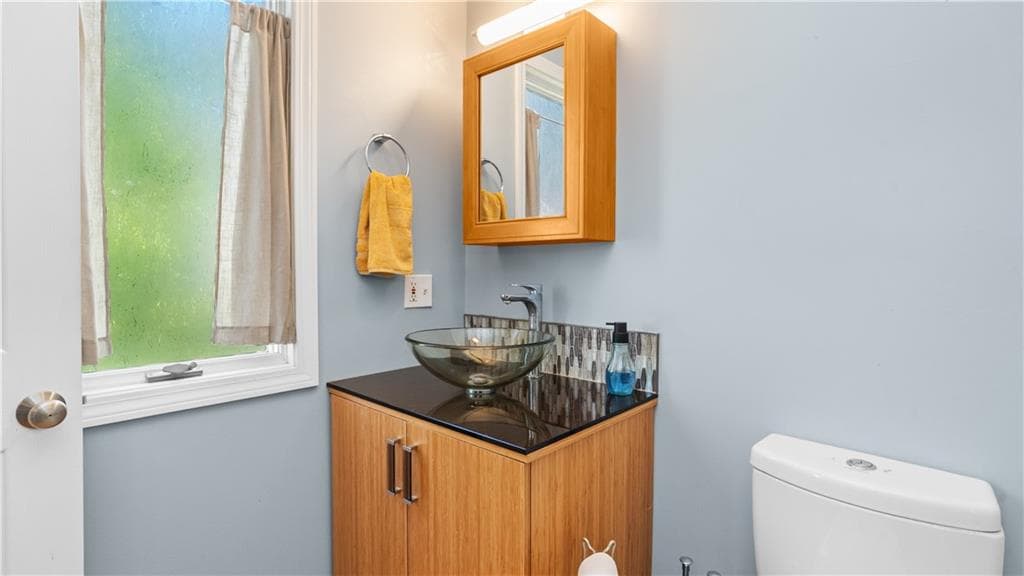 Condominium at 9 Canary Court, West Warwick, photo 23 of 44