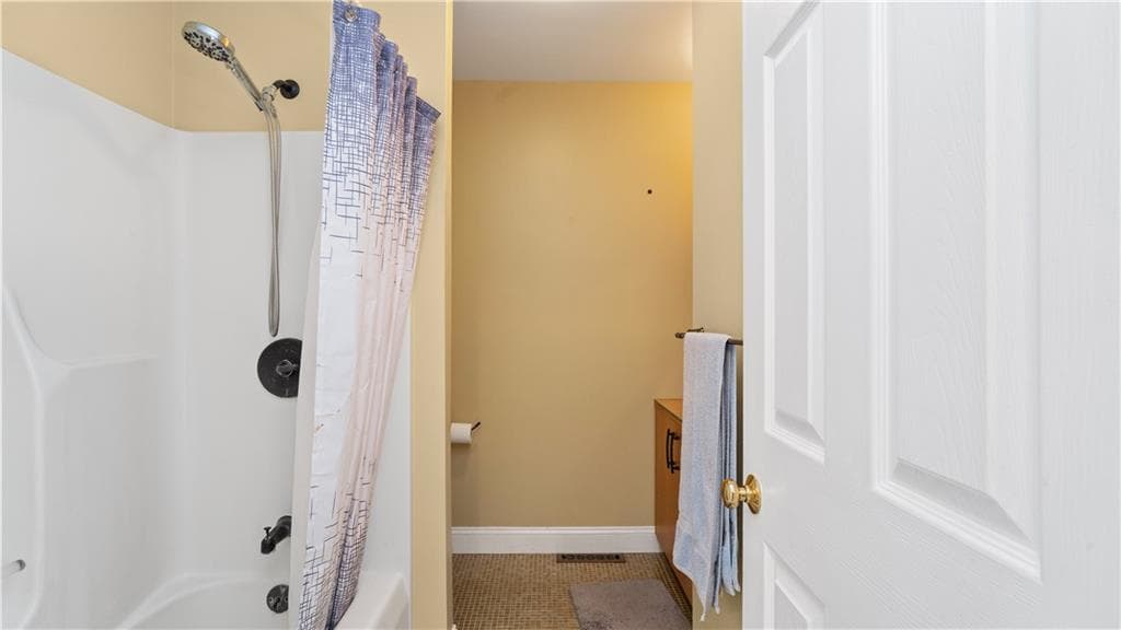 Condominium at 9 Canary Court, West Warwick, photo 17 of 44