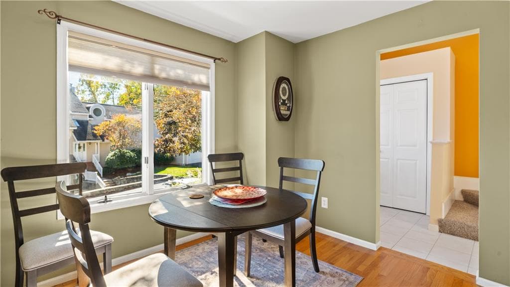 Condominium at 9 Canary Court, West Warwick, photo 10 of 44