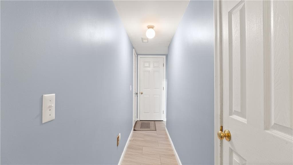 Condominium at 9 Canary Court, West Warwick, photo 31 of 44