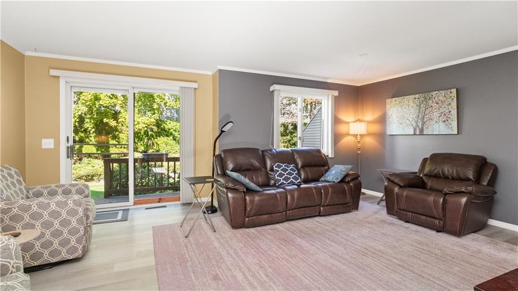 Condominium at 9 Canary Court, West Warwick, photo 4 of 44