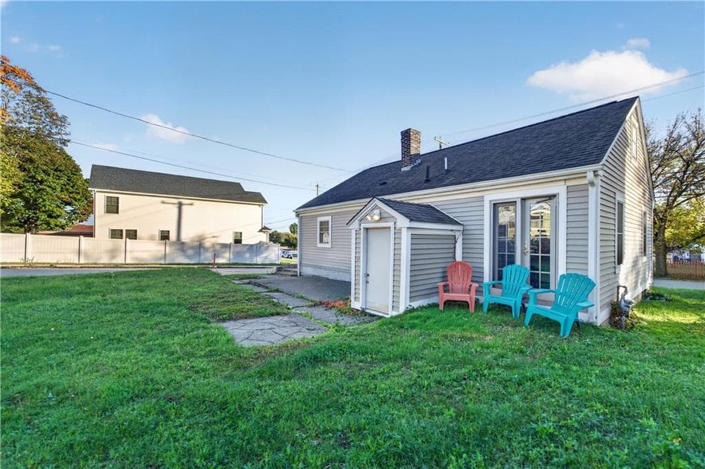 Single Family Residence at 308 Mauran Avenue, East Providence, photo 27 of 30