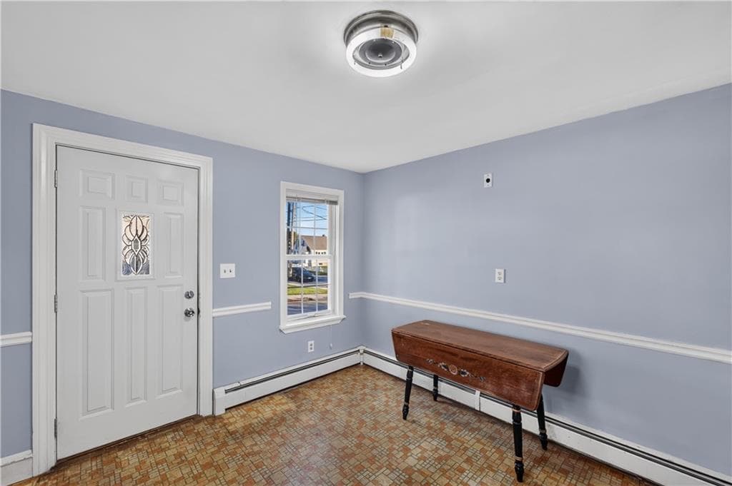 Single Family Residence at 308 Mauran Avenue, East Providence, photo 10 of 30