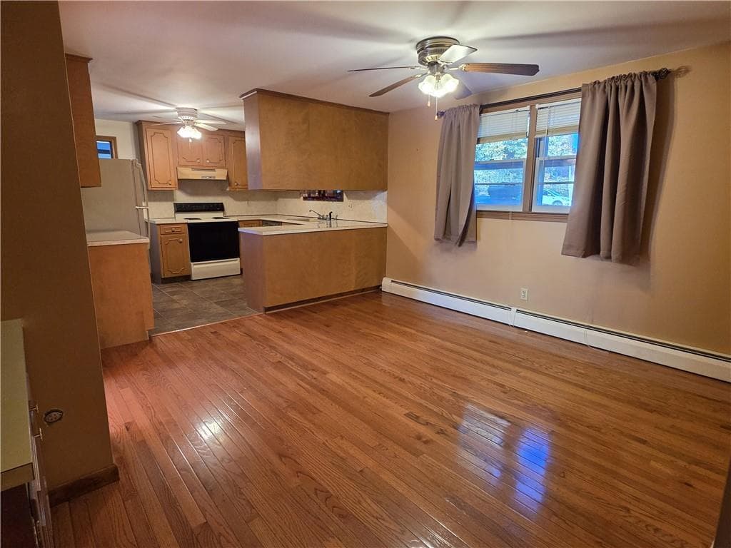 Single Family Residence at 45 Edward Street, Coventry, photo 6 of 22