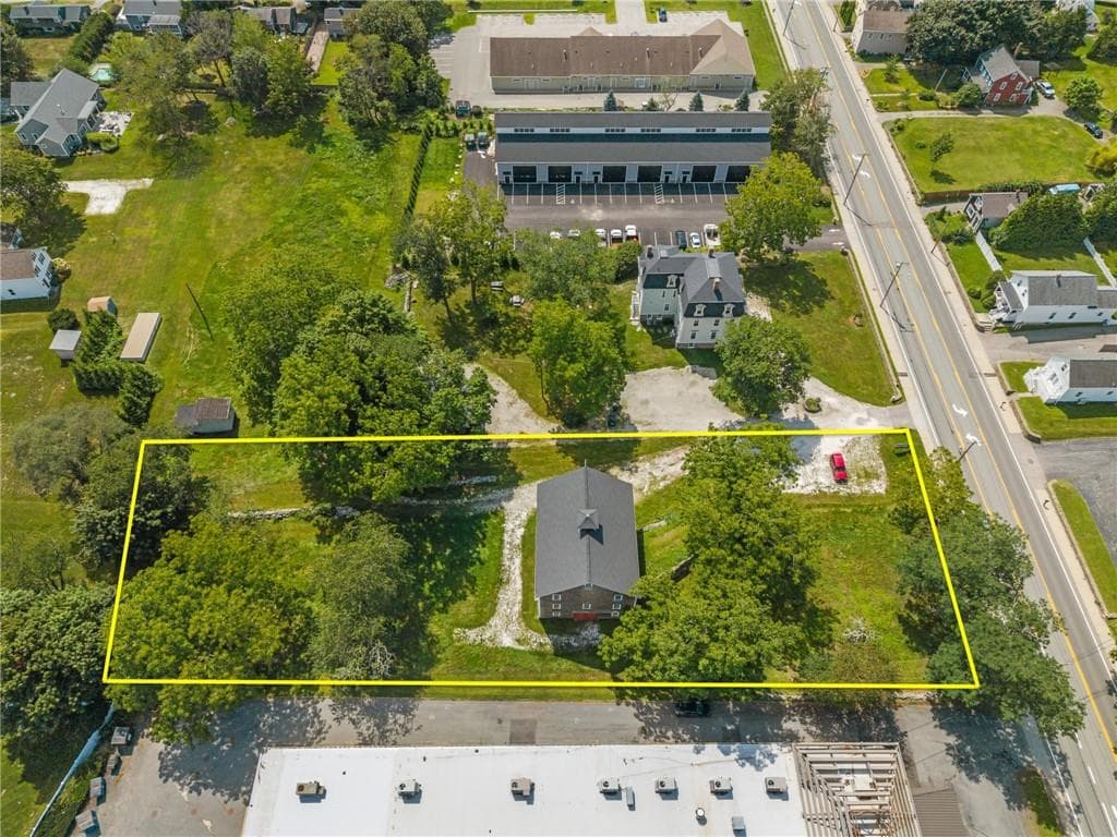 Commercial at 2967 East Main Road, Portsmouth, photo 5 of 12