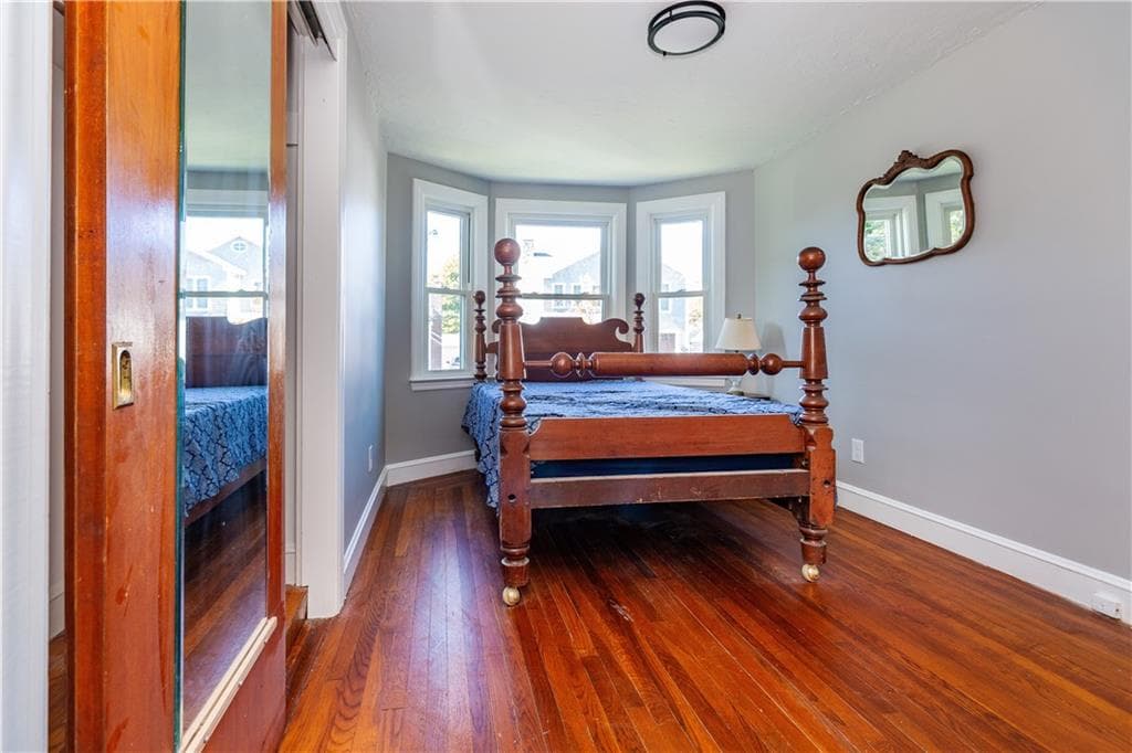 Single Family Residence at 26 Keeher Avenue, Newport, photo 23 of 50